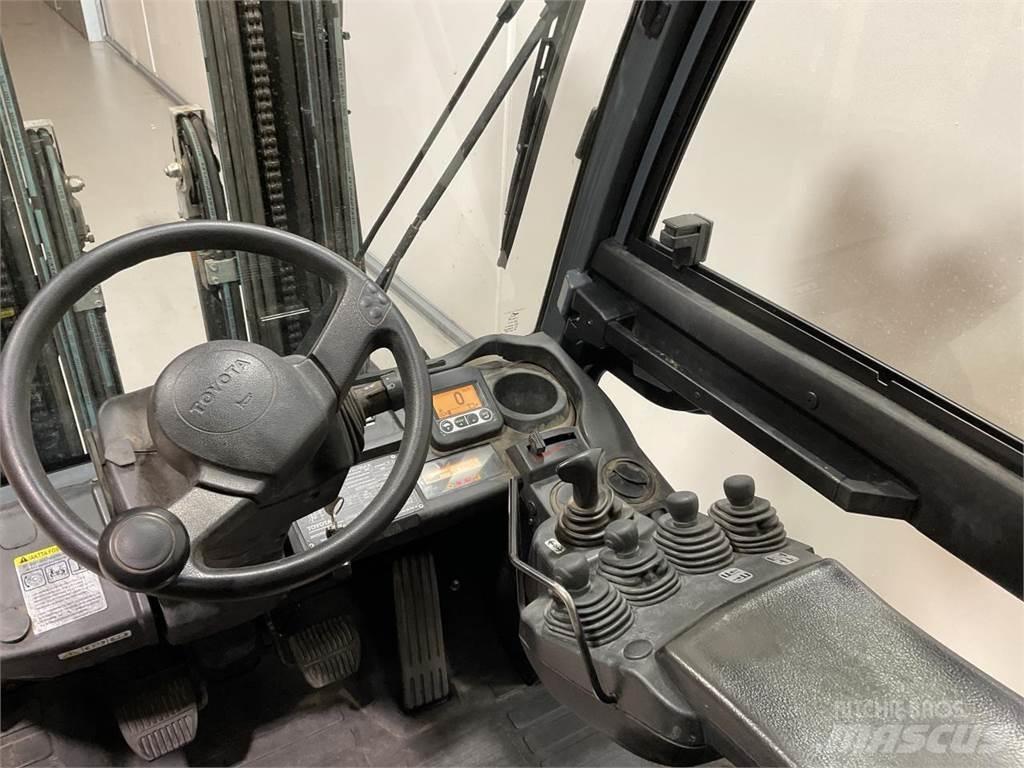 Toyota 52-8FDF30 Πετρελαιοκίνητα Κλαρκ