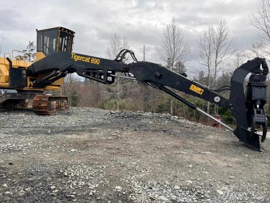Tigercat 890 Αρθρωτοί φορτωτές