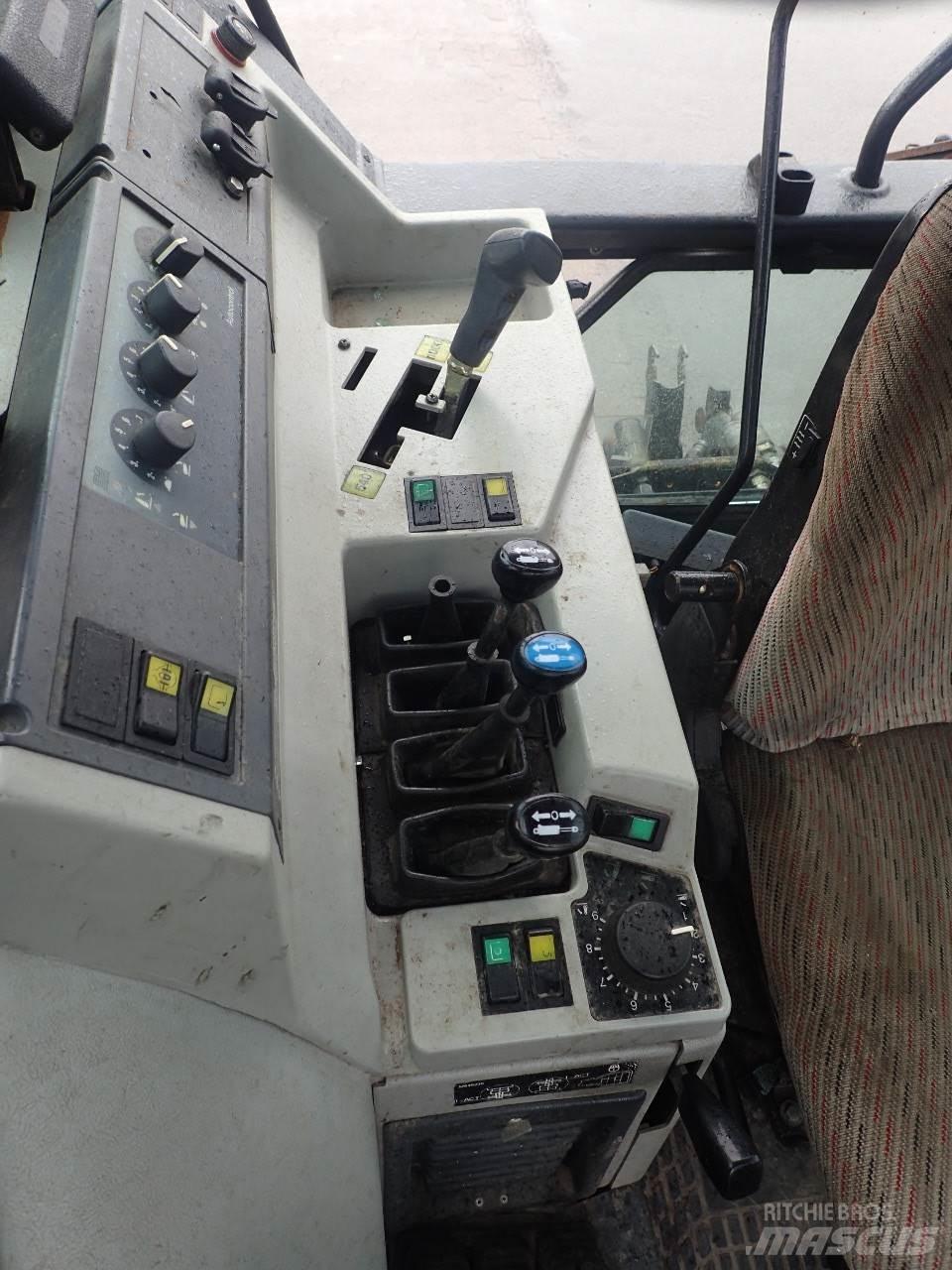 Valtra 8150 Τρακτέρ