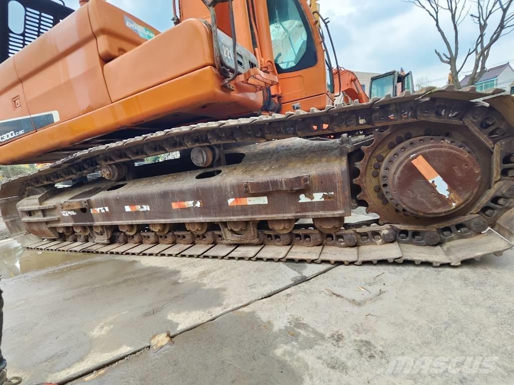 Doosan DX 300 LC Εκσκαφείς με ερπύστριες