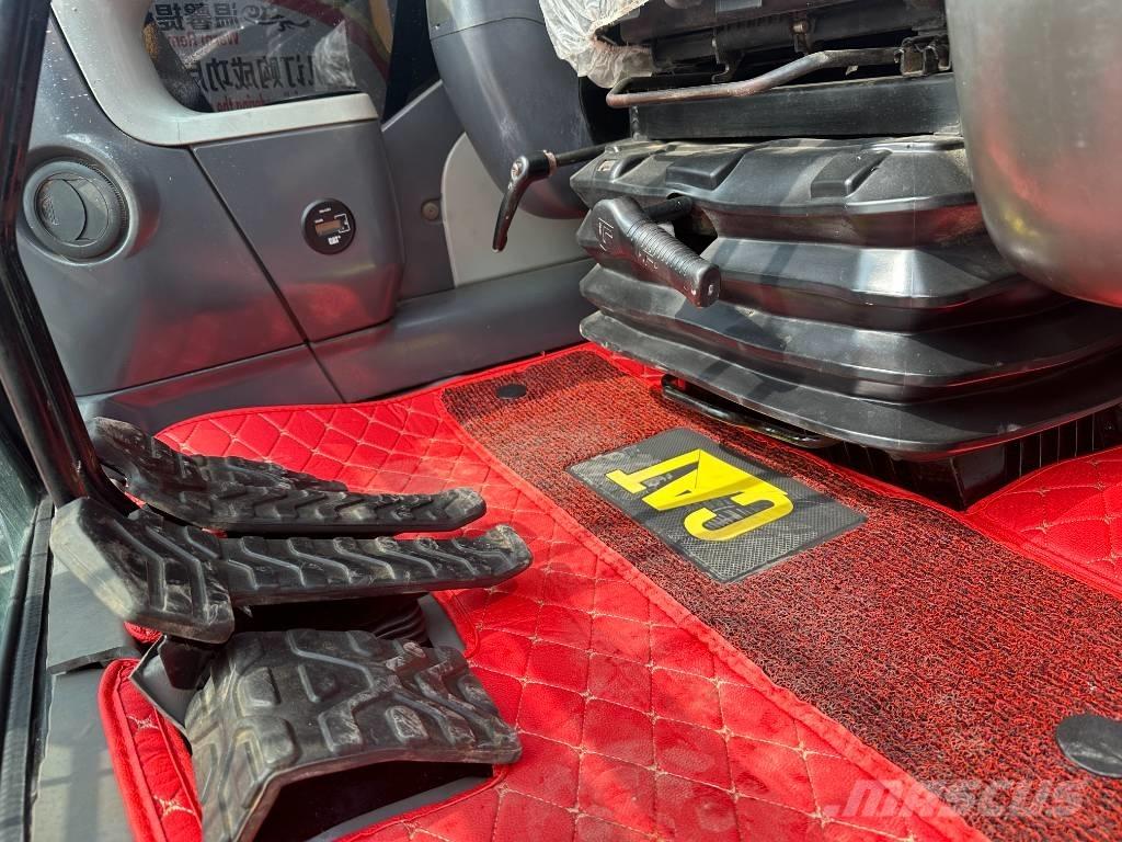 CAT 329 D L Εκσκαφείς με ερπύστριες