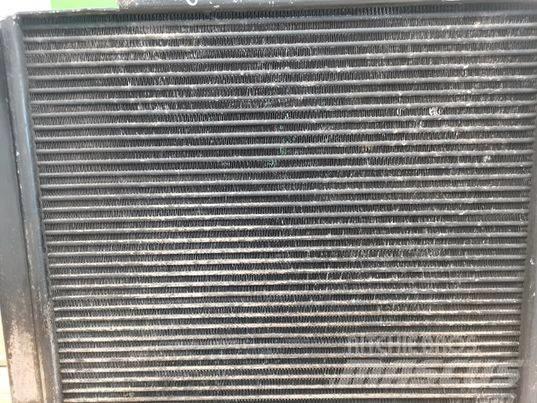 JLG 660 cooler Καλοριφέρ
