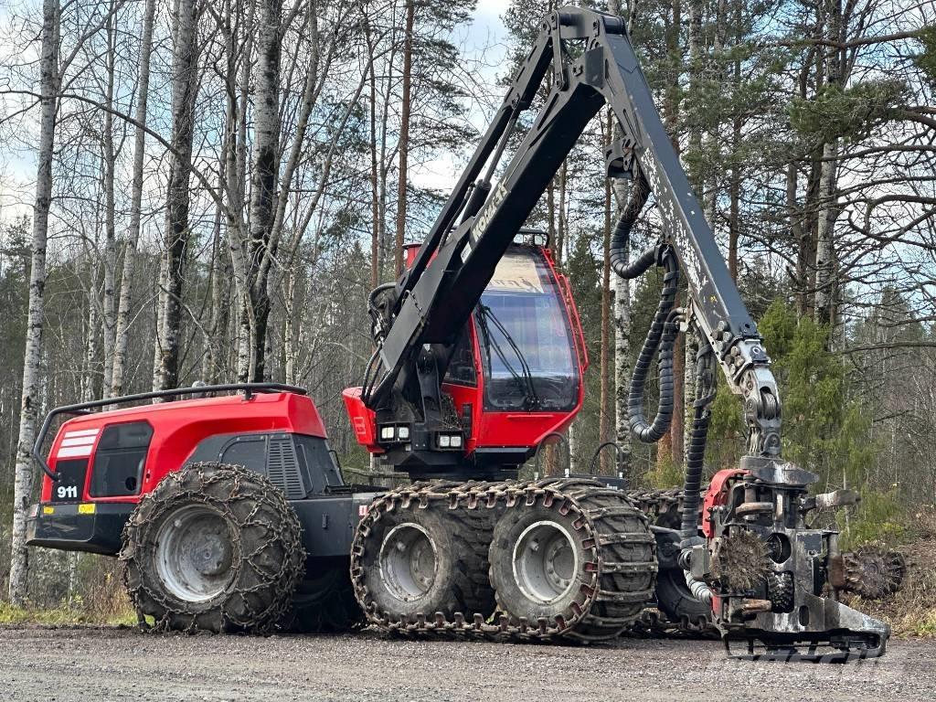 Komatsu 911 Θεριζοαλωνιστικές μηχανές