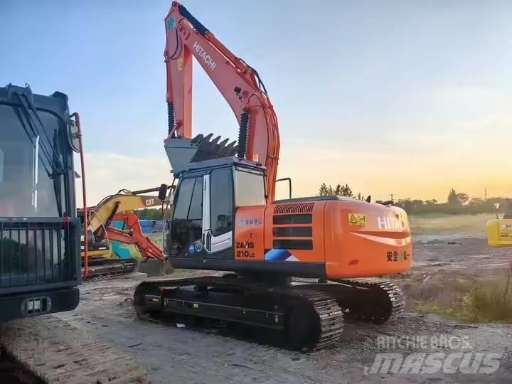 Hitachi ZX210 Εκσκαφείς με ερπύστριες
