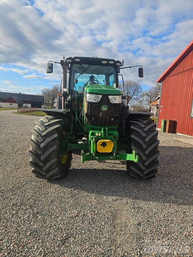 John Deere 6210 R Τρακτέρ