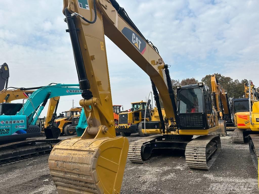 CAT 320 D2 Εκσκαφείς με ερπύστριες