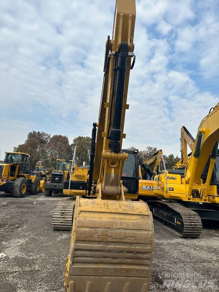 CAT 320 D2 Εκσκαφείς με ερπύστριες