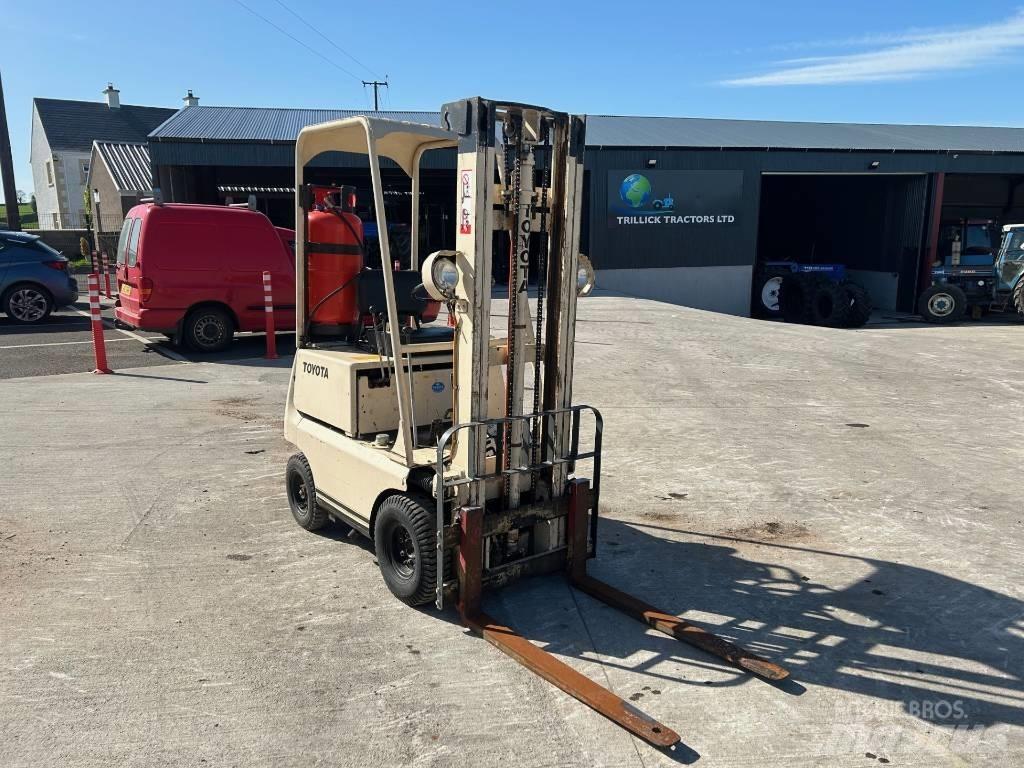 Toyota FG 7 Περονοφόρα ανυψωτικά κλαρκ με φυσικό αέριο LPG