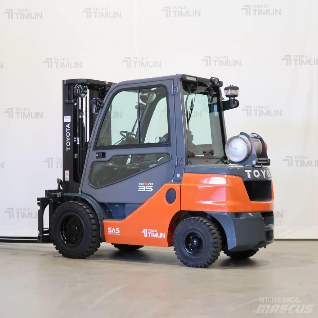 Toyota 02-8FGJF35 Περονοφόρα ανυψωτικά κλαρκ με φυσικό αέριο LPG