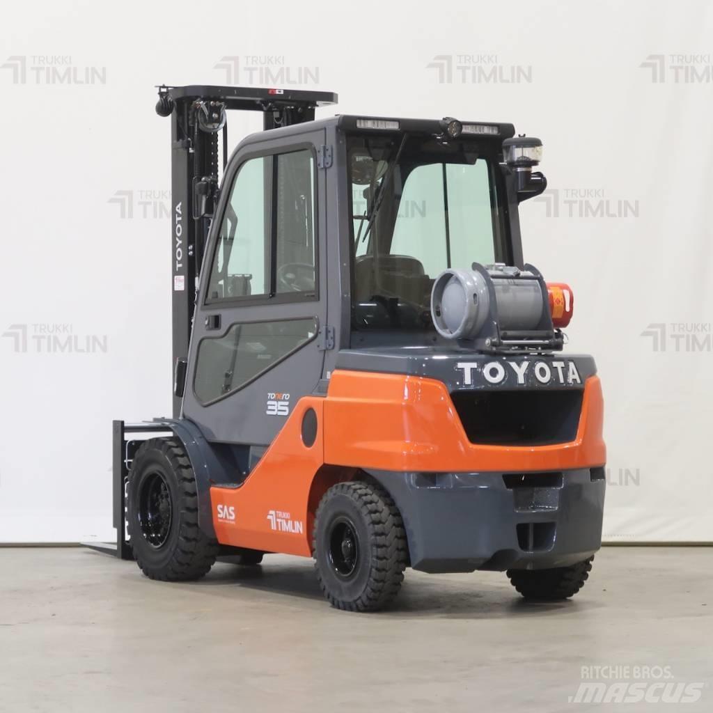 Toyota 02-8FGJF35 Περονοφόρα ανυψωτικά κλαρκ με φυσικό αέριο LPG