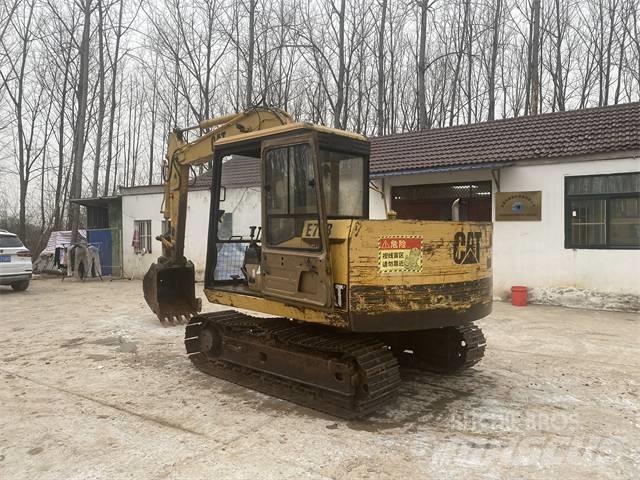 CAT E70B Εκσκαφείς με ερπύστριες