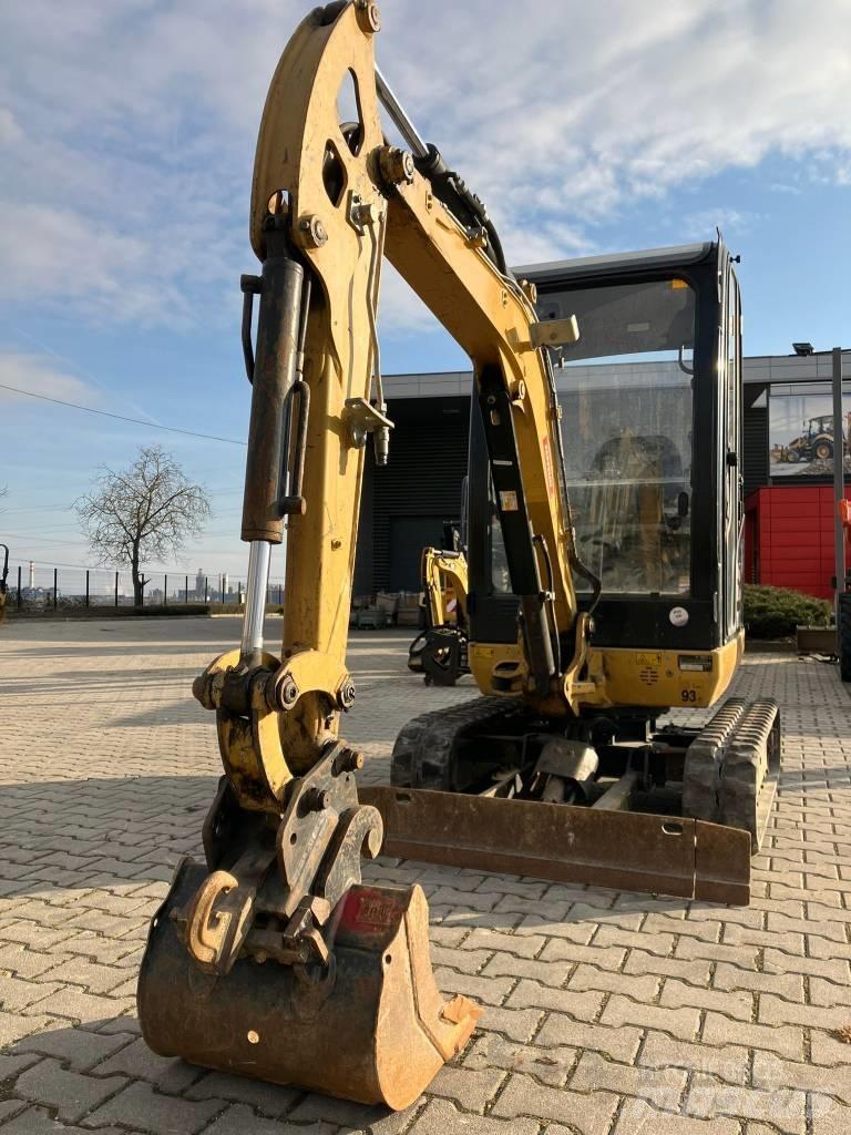 CAT 301.7 D Εκσκαφάκι (διαβολάκι) < 7t