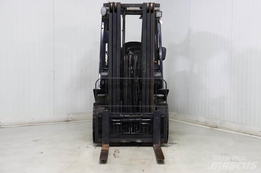 Nissan U1D2A20LQ Περονοφόρα ανυψωτικά κλαρκ με φυσικό αέριο LPG