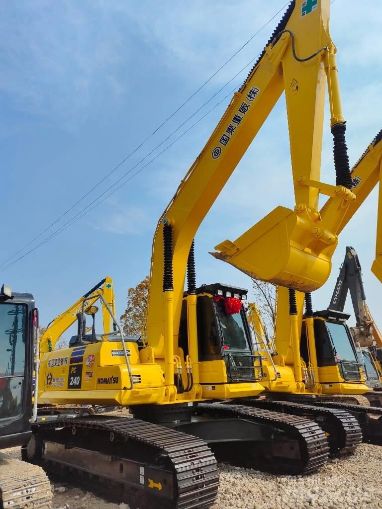 Komatsu PC 240 Εκσκαφείς με ερπύστριες