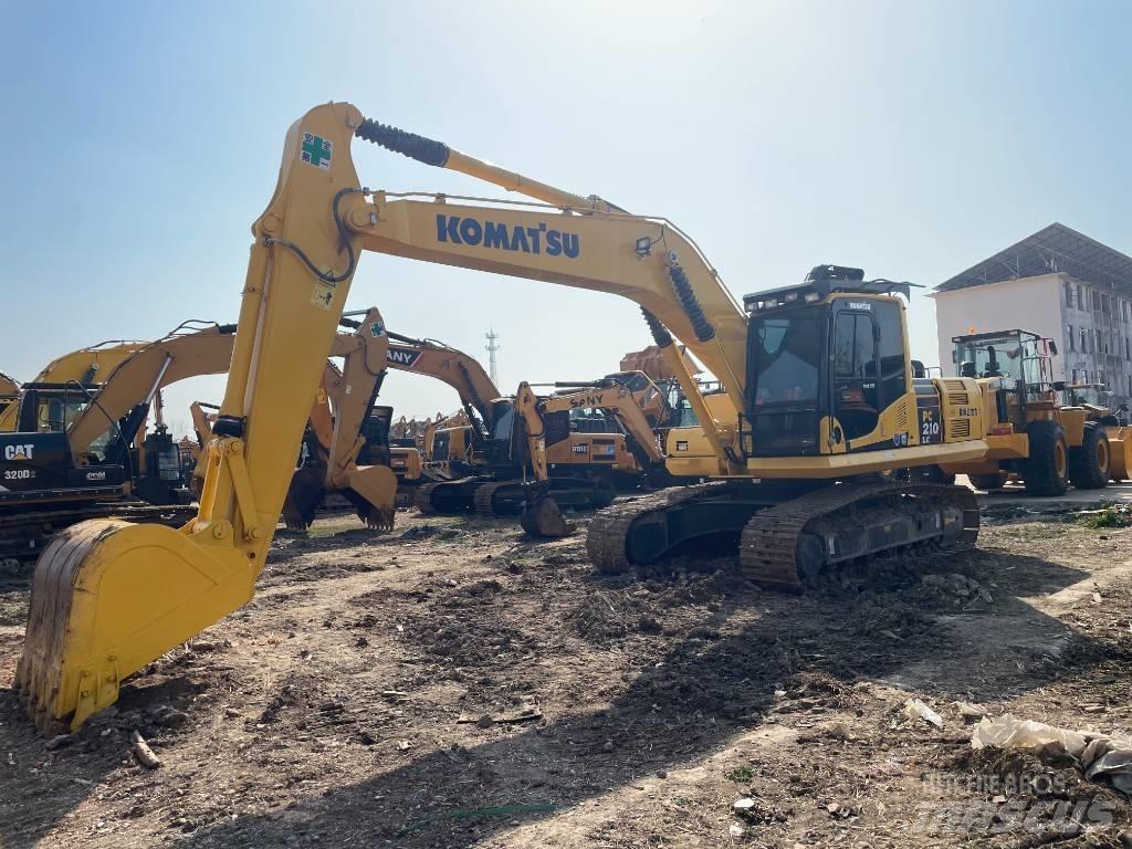 Komatsu 210 Εκσκαφείς με ερπύστριες