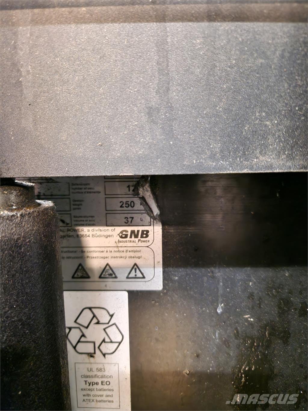 Toyota SPE120L Ηλεκτρικά παλετοφόρα με ιστό