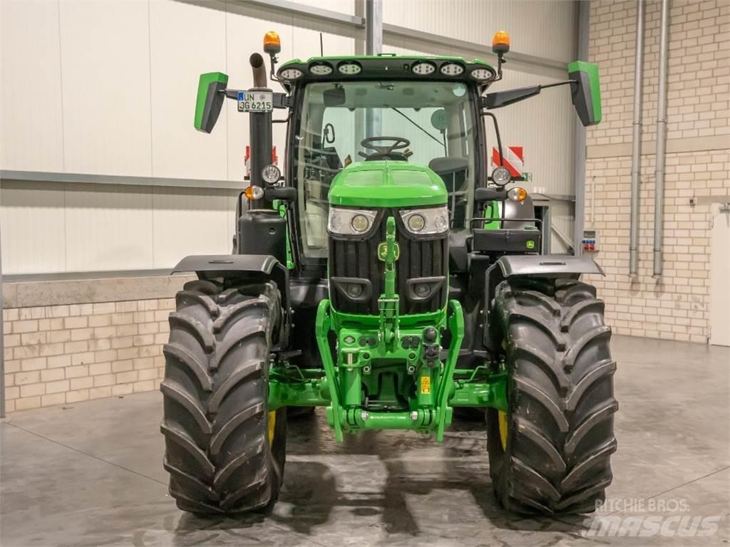 John Deere 6R215 Τρακτέρ