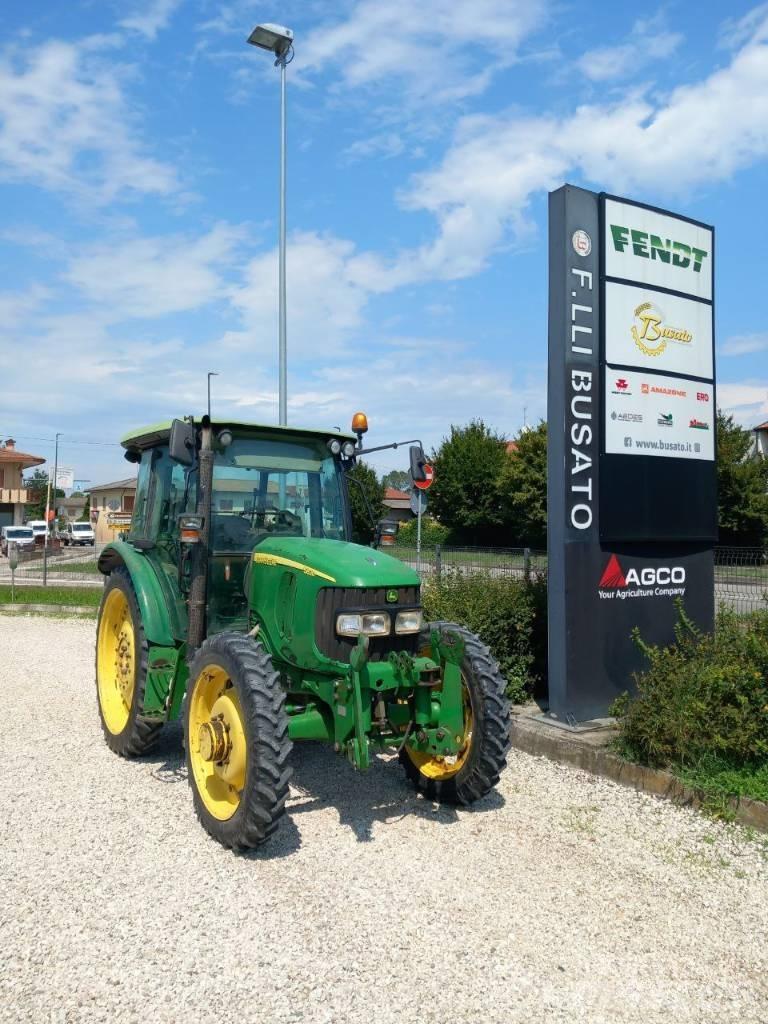 John Deere 5820 Τρακτέρ