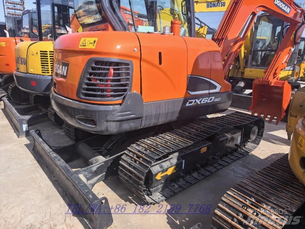 Doosan DX60 Εκσκαφείς με ερπύστριες