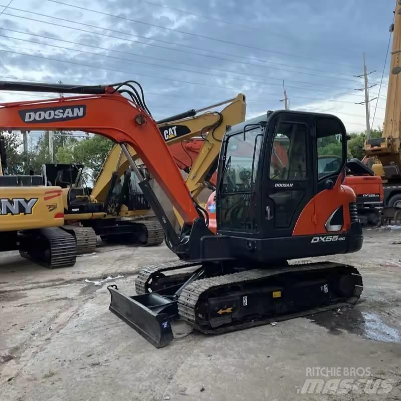 Doosan DX55 Εκσκαφείς με ερπύστριες