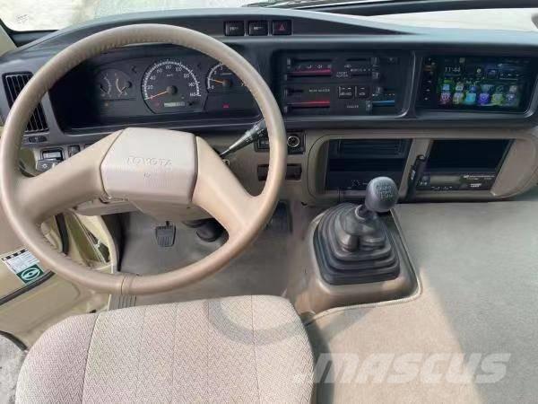 Toyota Coaster Bus Μίνι λεωφορεία