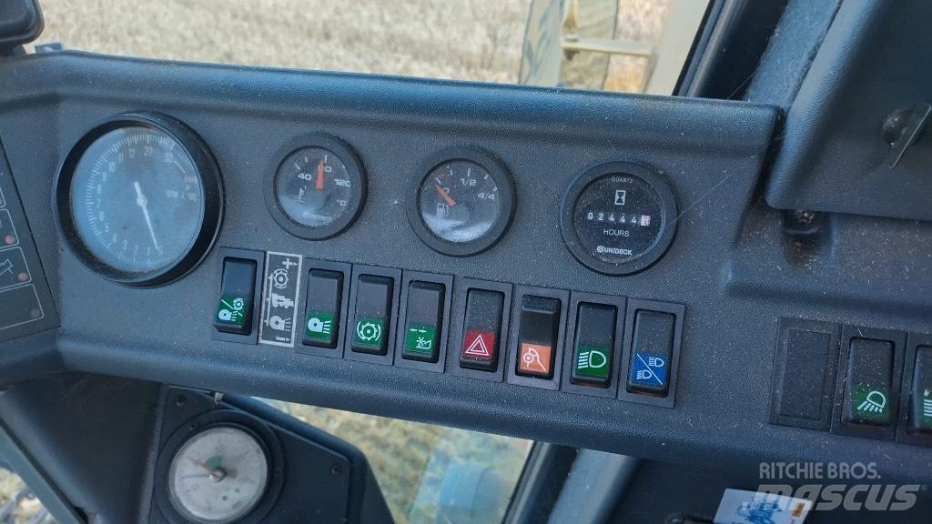 New Holland TC 54 Θεριζοαλωνιστικές μηχανές