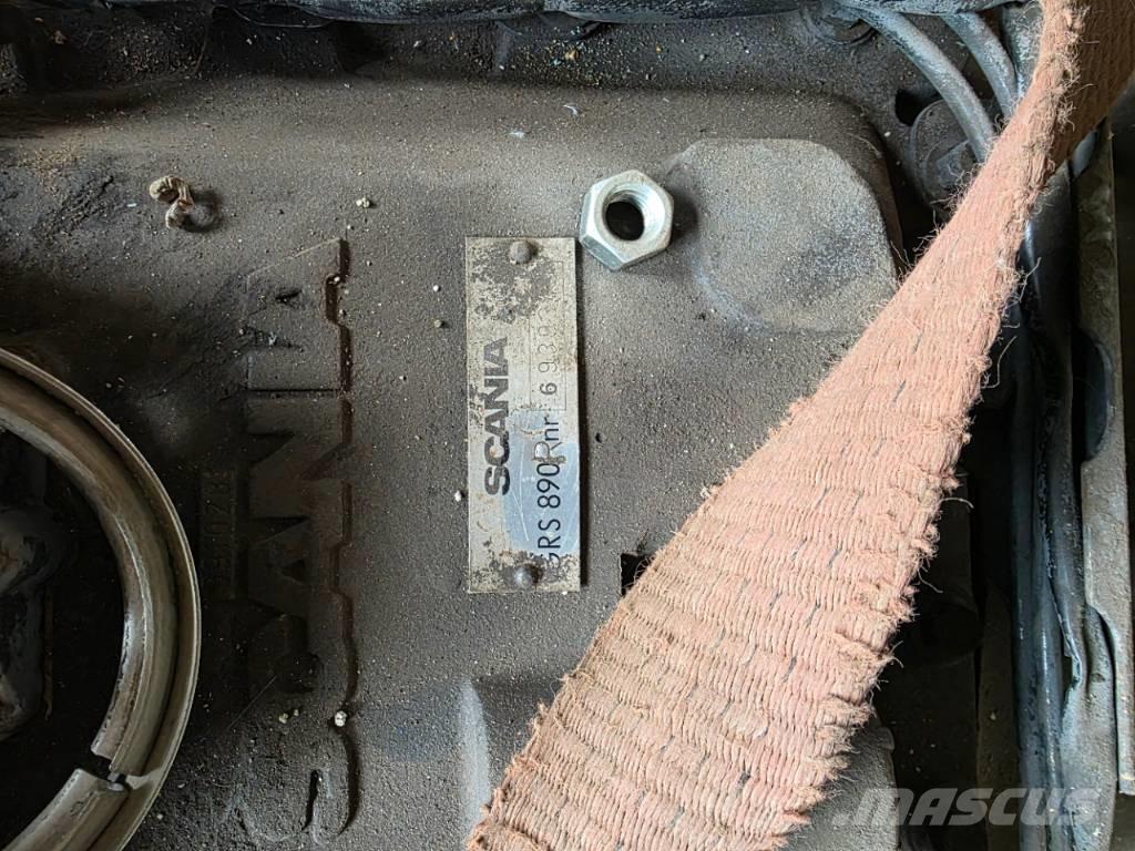 Scania GRS890R Μετάδοση