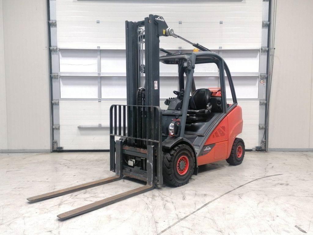 Linde H30T-02 Περονοφόρα ανυψωτικά κλαρκ με φυσικό αέριο LPG