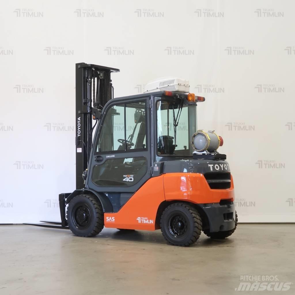 Toyota 8FG35N Περονοφόρα ανυψωτικά κλαρκ με φυσικό αέριο LPG