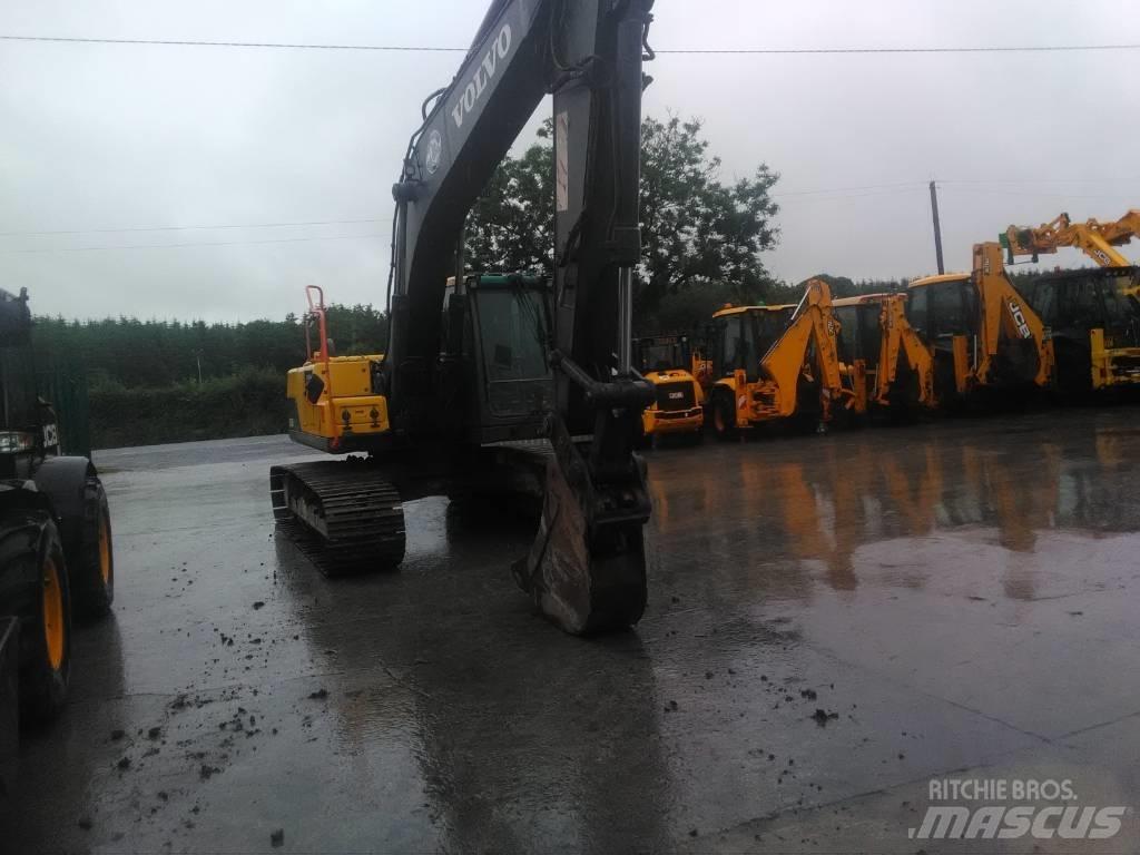 Volvo 210 C Εκσκαφείς με ερπύστριες