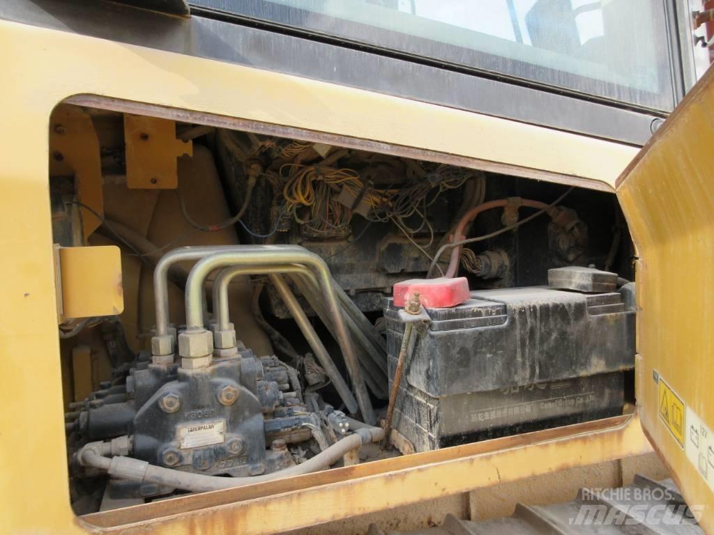 CAT D5K Μπουλντόζες με ερπύστριες
