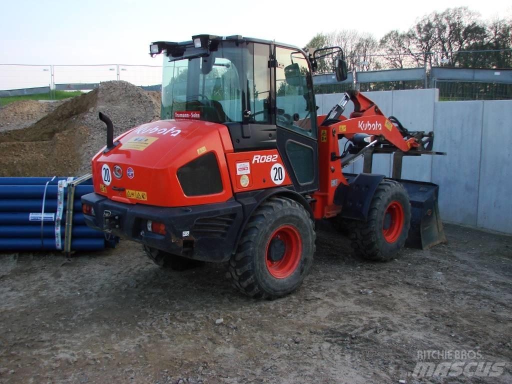 Kubota R 082 Φορτωτές με λάστιχα (Τροχοφόροι)