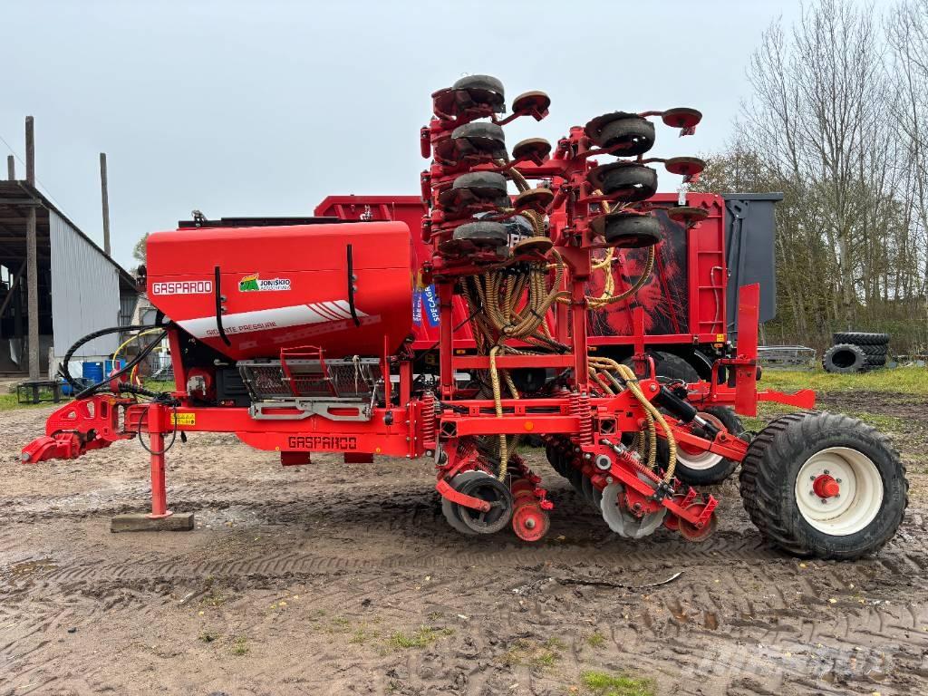 Gaspardo Gigante Σπορείς