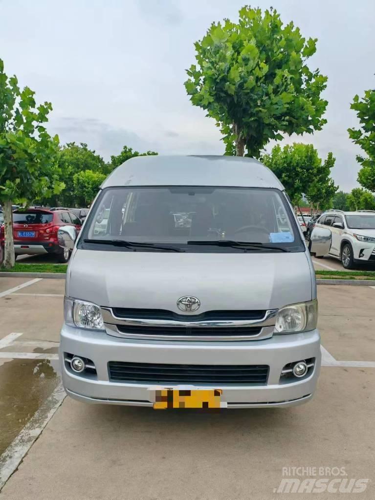 Toyota Coaster Υπεραστικά Λεωφορεία 