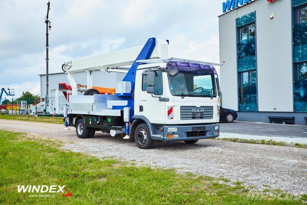 Wumag WT 300 Εναέριες πλατφόρμες τοποθετημένες σε φορτηγό