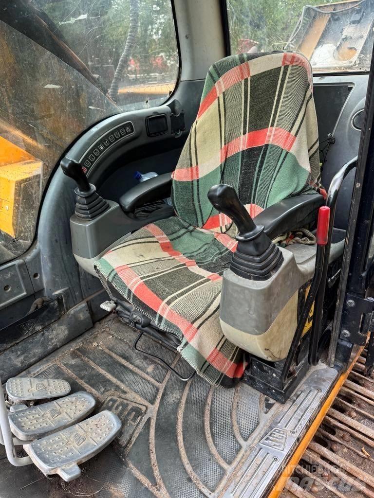JCB JS 220 LC Εκσκαφείς με ερπύστριες