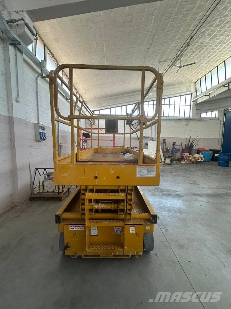 Haulotte Compact 10 Ανυψωτήρες ψαλιδωτής άρθρωσης