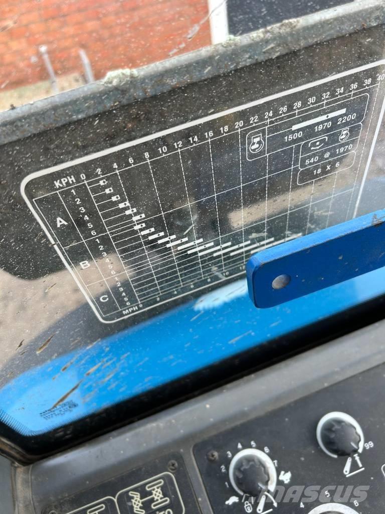 New Holland 8360 Τρακτέρ