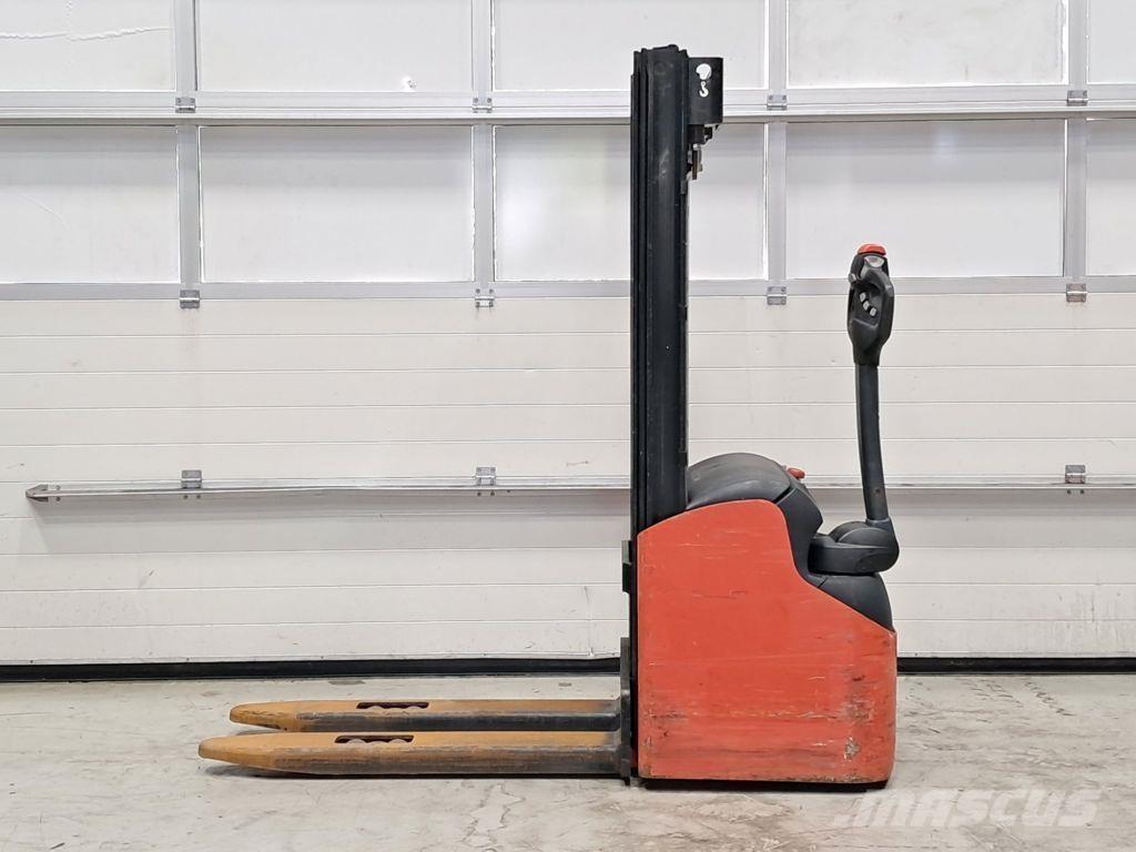 LOC A12TLL42 Παλετοφόρα πεζού χειριστή με ιστό