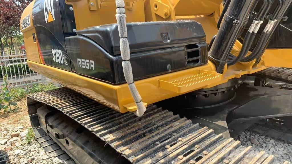 CAT 325 D L Εκσκαφείς με ερπύστριες