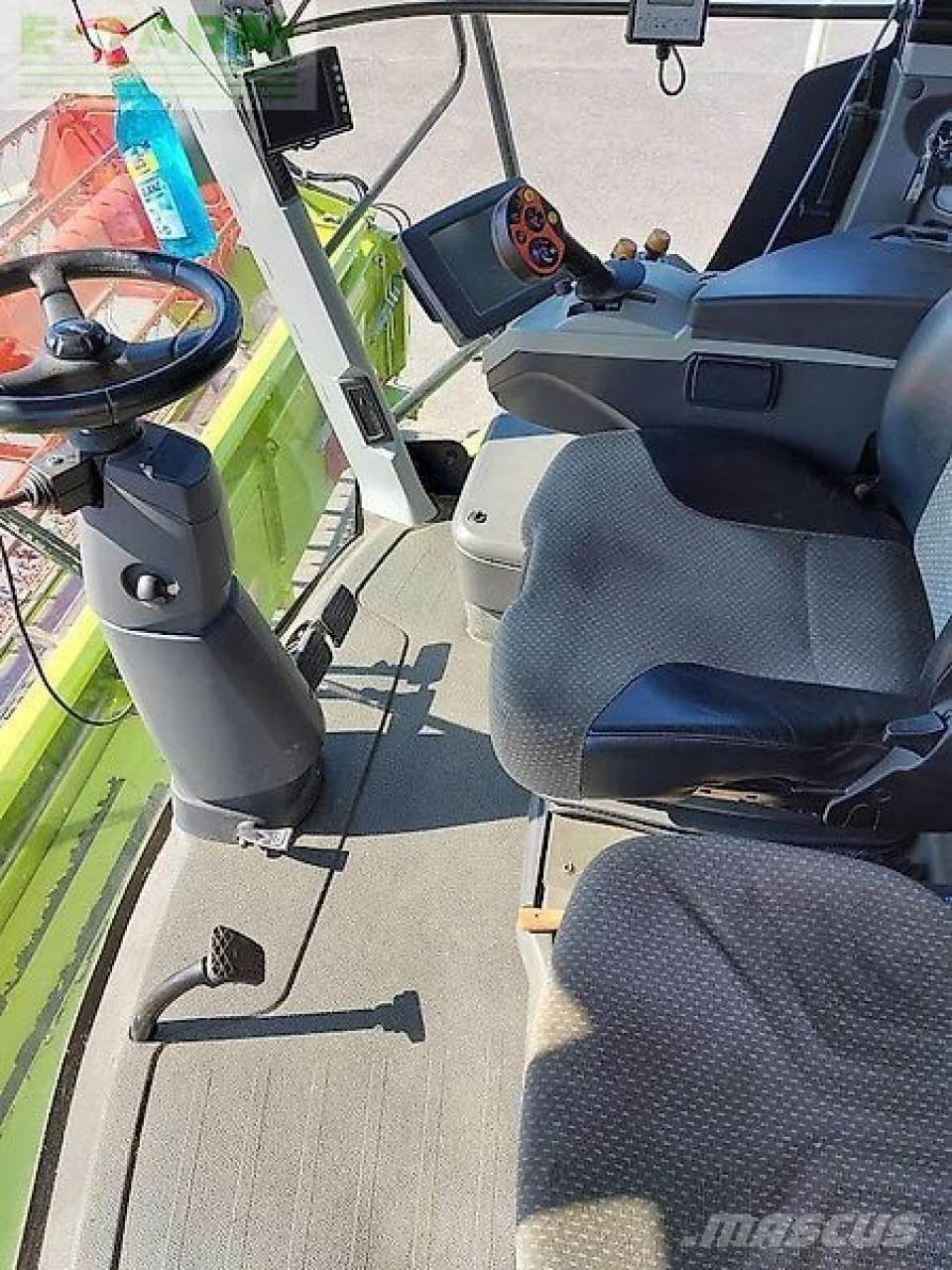 CLAAS lexion 750 Θεριζοαλωνιστικές μηχανές