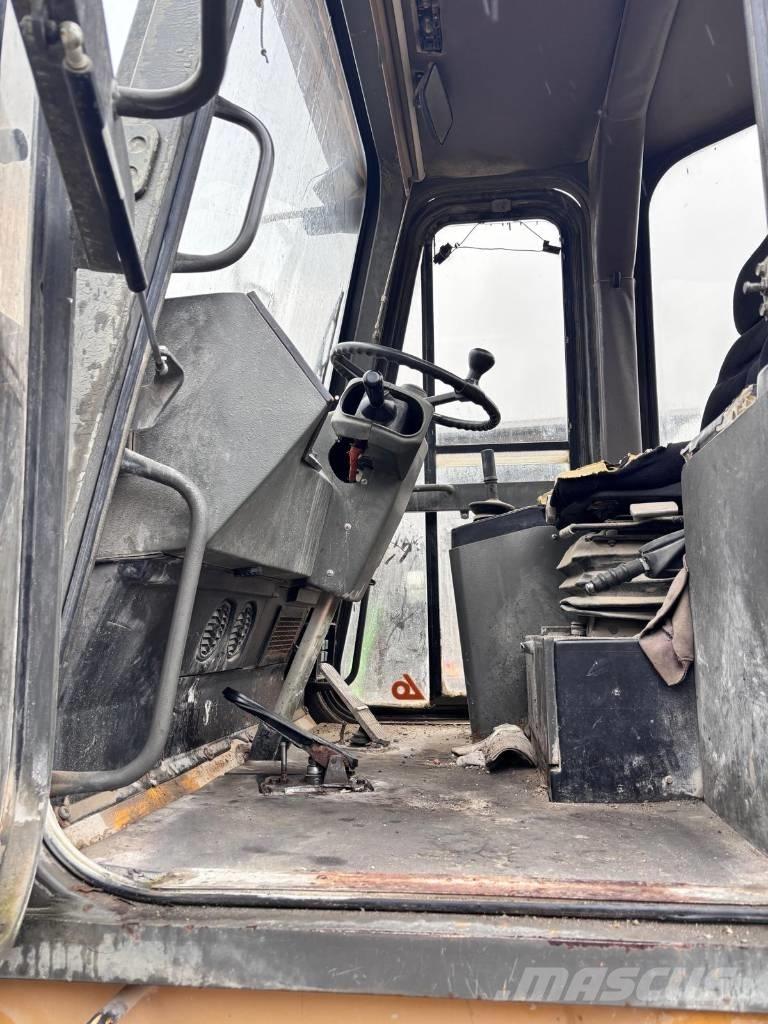 Hanomag 70 E Φορτωτές με λάστιχα (Τροχοφόροι)