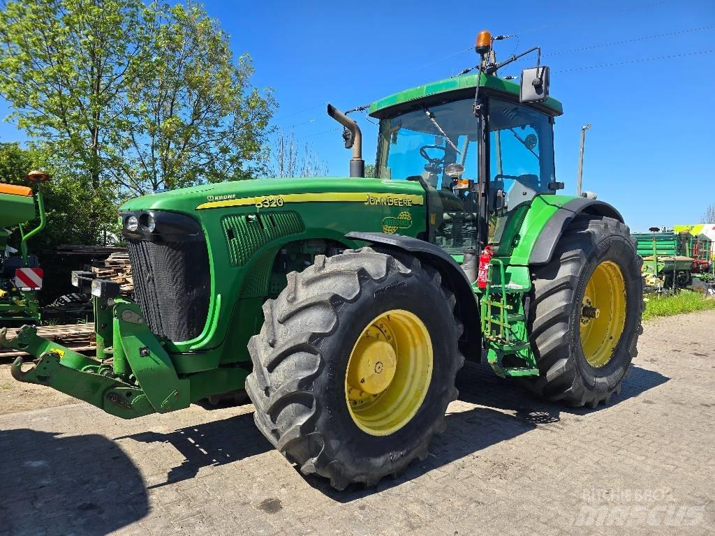 John Deere 8320 Τρακτέρ