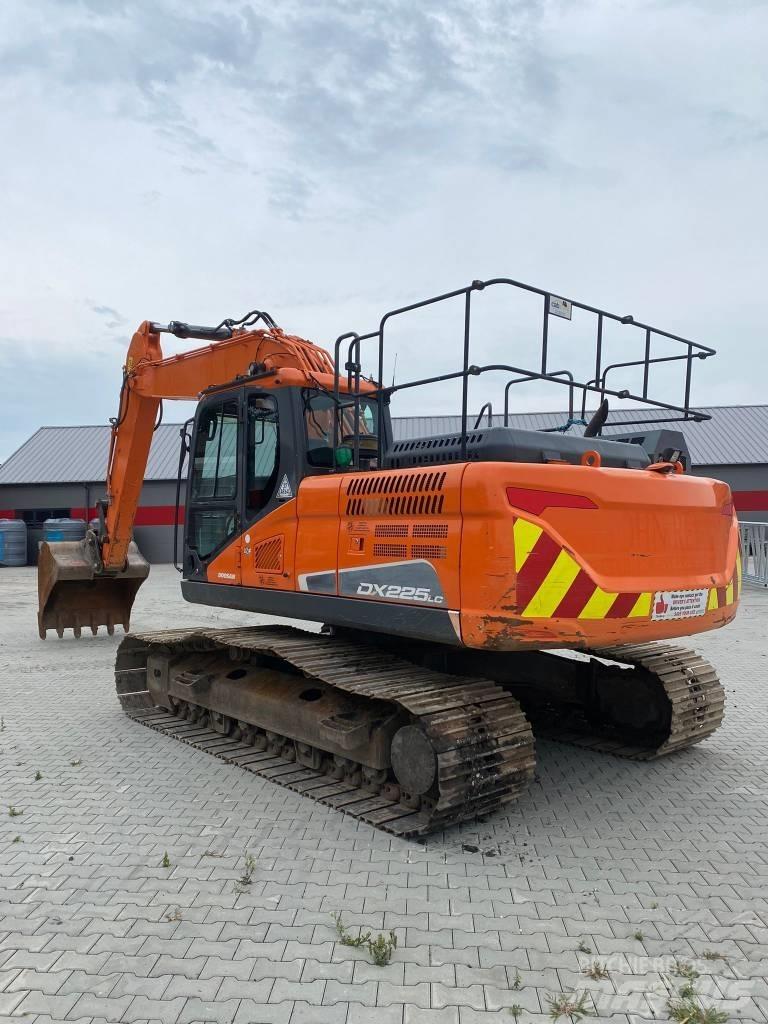 Doosan DX 225 LC Εκσκαφείς με ερπύστριες