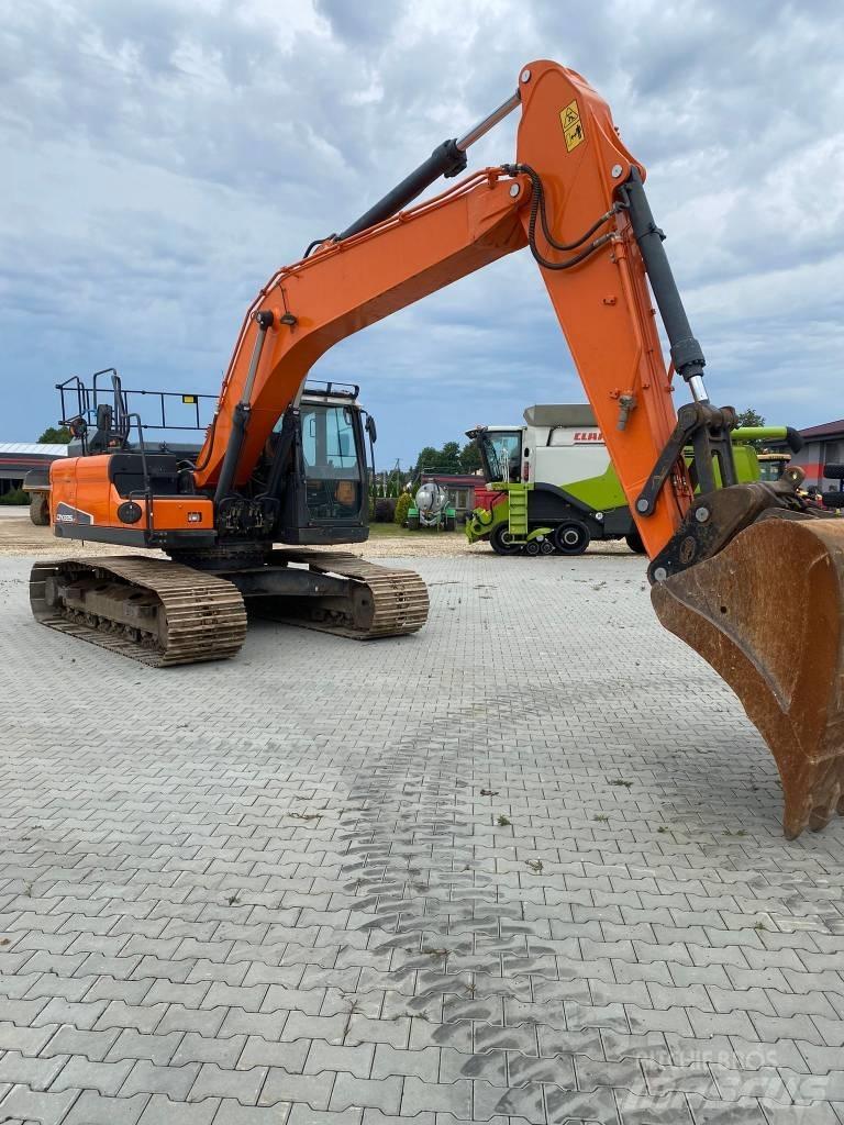 Doosan DX 225 LC Εκσκαφείς με ερπύστριες