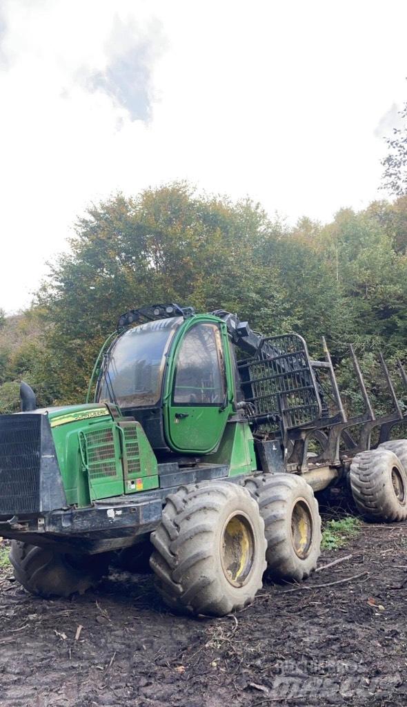 John Deere 1110 E Μεταφορείς ξυλείας