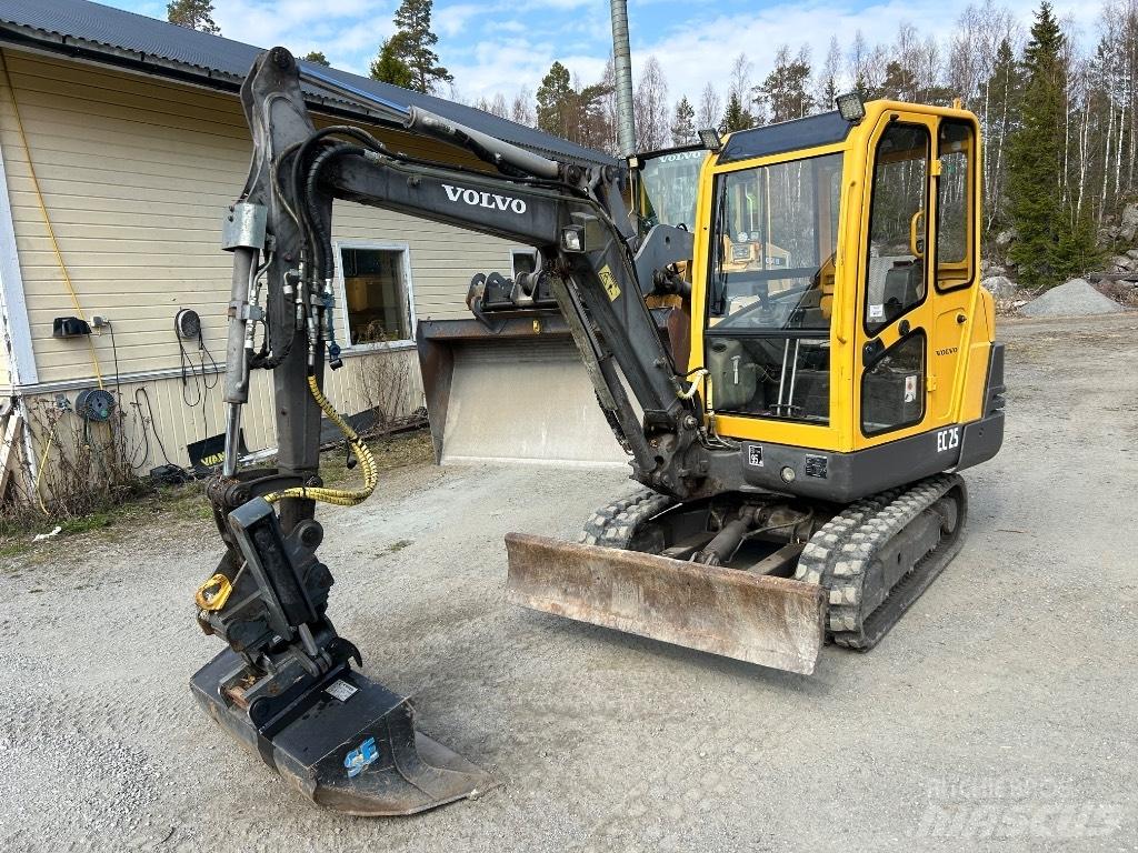 Volvo EC 25 Εκσκαφάκι (διαβολάκι) < 7t