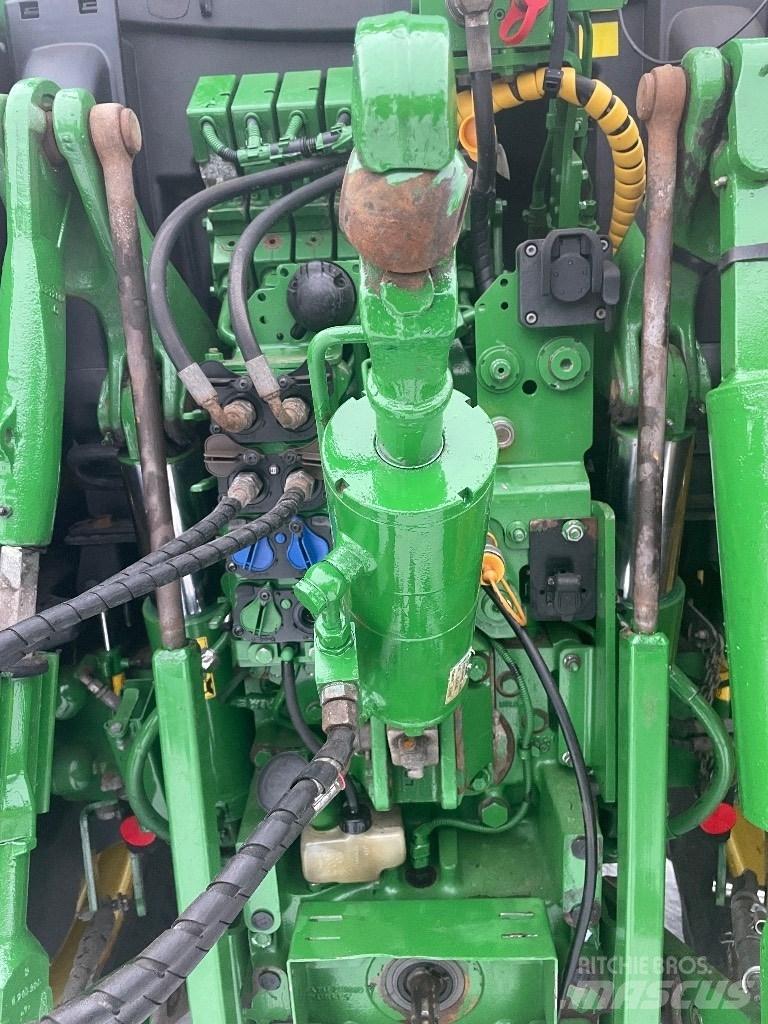 John Deere 6145R Τρακτέρ