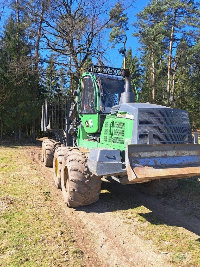 John Deere 1110 G Μεταφορείς ξυλείας