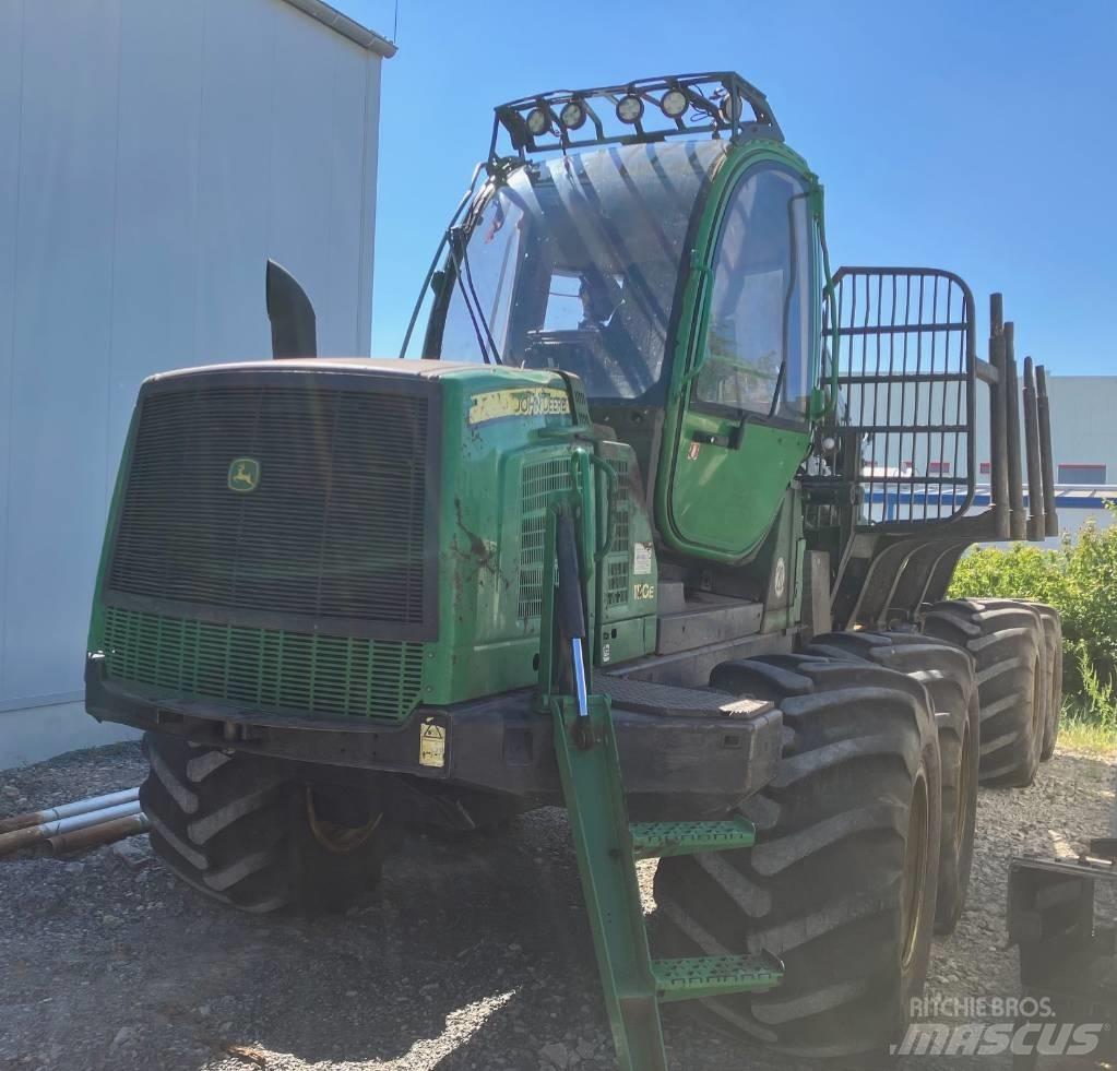 John Deere 1110 E Μεταφορείς ξυλείας